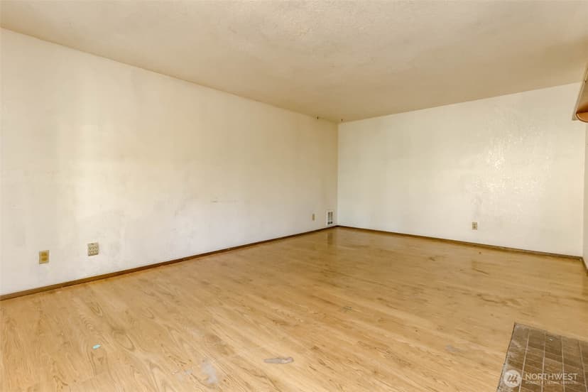 Property photo for 132 N 132nd Street #204, Seattle photo 8