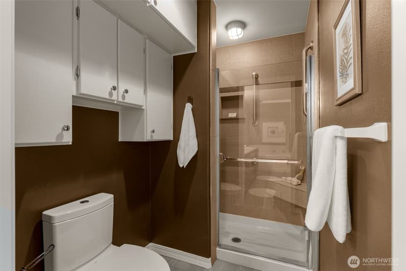 Property photo for 4527 45th Avenue SW #402S, Seattle photo 22