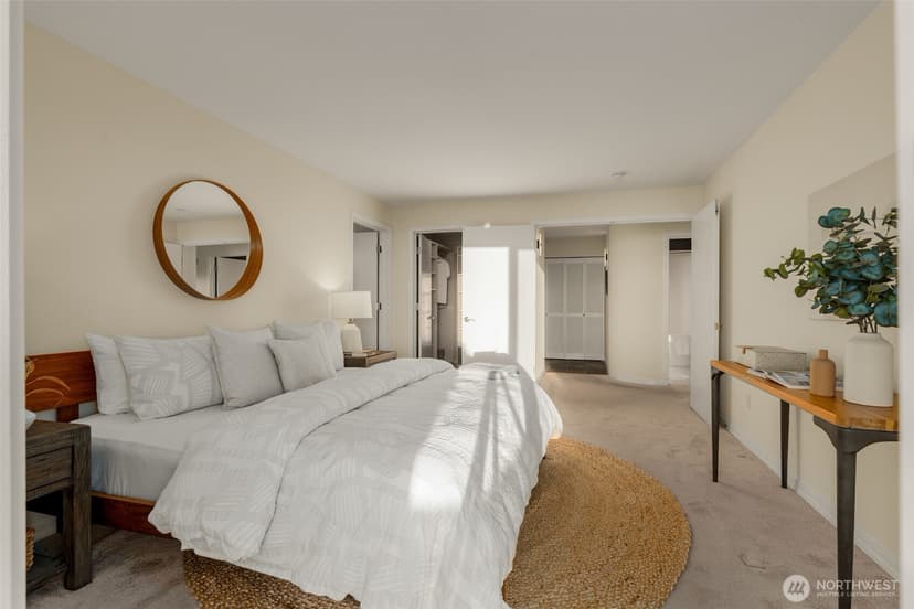 Property photo for 4527 45th Avenue SW #402S, Seattle photo 19