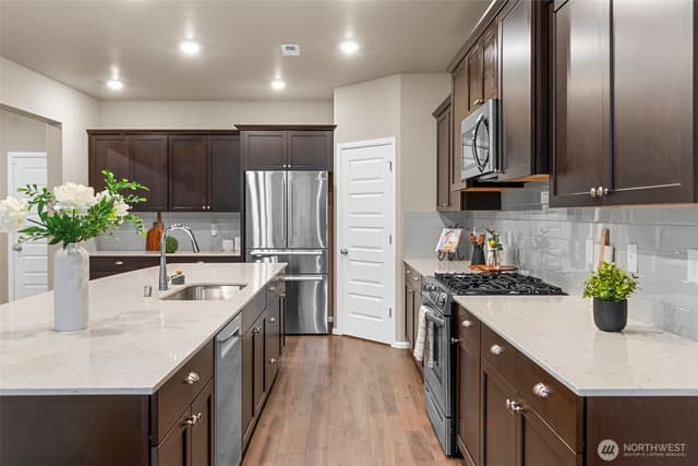 Property photo for 3853 80th Avenue NE, Marysville