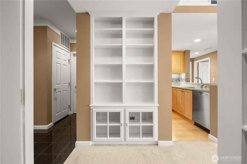Property photo for 3300 Meridian Avenue N #302, Seattle photo 13