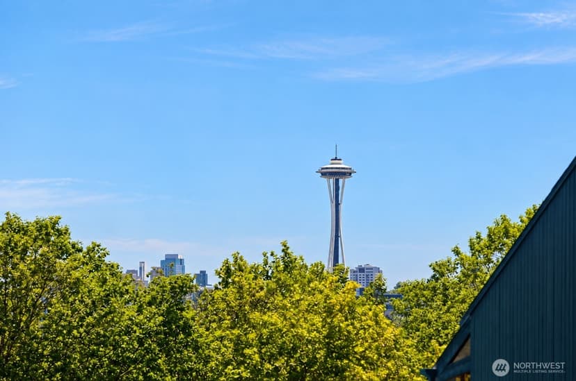 Property photo for 3300 Meridian Avenue N #302, Seattle photo 12