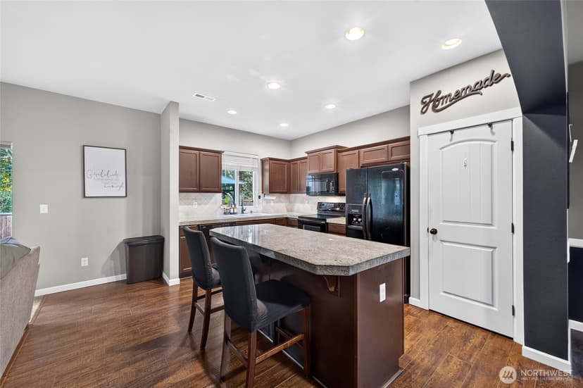 Property photo for 19003 87th Avenue Ct E, Puyallup photo 8