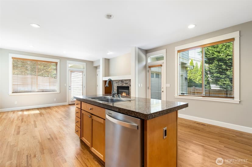 Property photo for 15381 129th Avenue NE, Woodinville photo 14