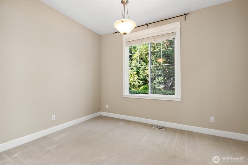 Property photo for 15381 129th Avenue NE, Woodinville photo 10