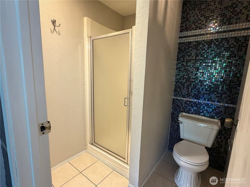 Property photo for 9408 1st Drive SE, Everett photo 16