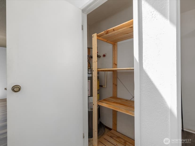 Property photo for 9408 1st Drive SE, Everett photo 20