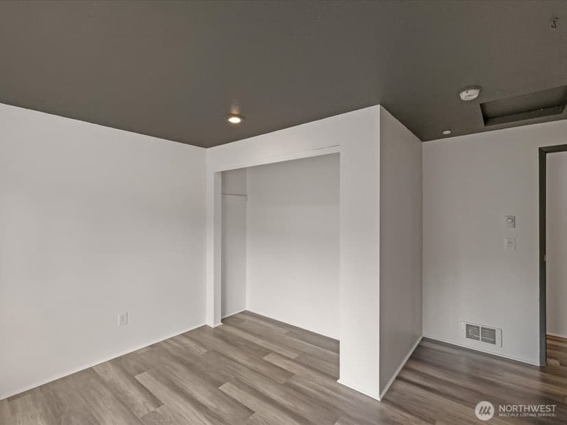 Property photo for 9408 1st Drive SE, Everett photo 18