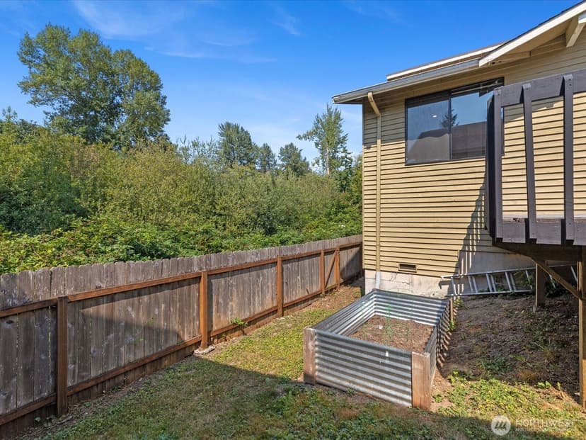 Property photo for 9408 1st Drive SE, Everett photo 25