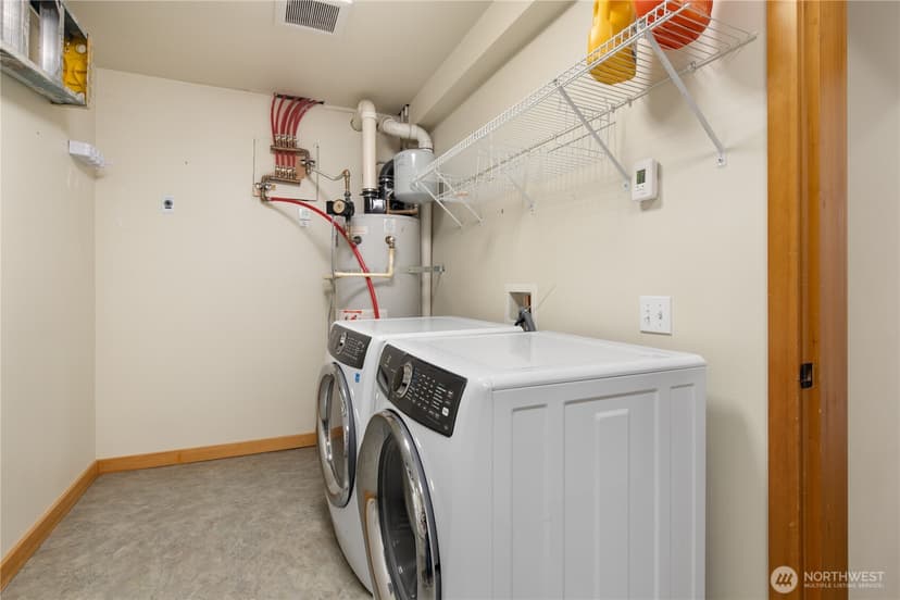 Property photo for 1939 10th Avenue W #B, Seattle photo 18