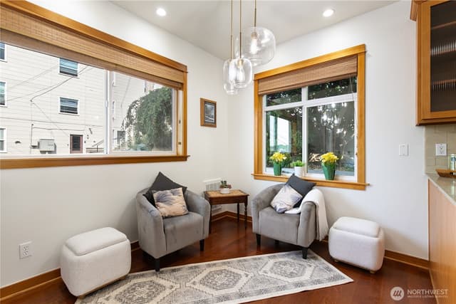 Property photo for 1939 10th Avenue W #B, Seattle photo 3