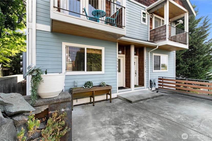 Property photo for 1939 10th Avenue W #B, Seattle photo 22