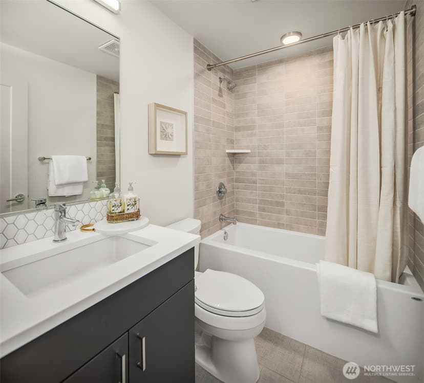 Property photo for 116 W Florentia Street #A, Seattle photo 24