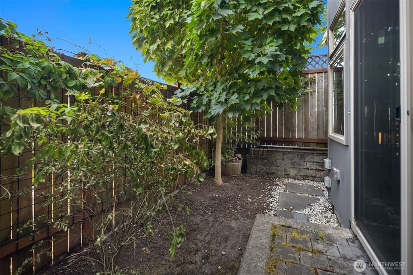 Property photo for 116 W Florentia Street #A, Seattle photo 31
