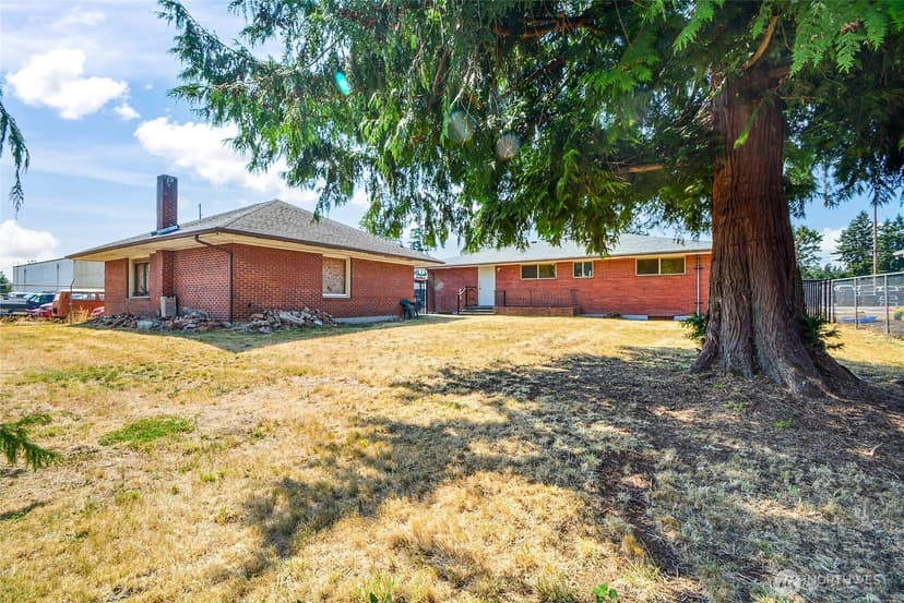 Property photo for 8021 State Avenue, Marysville photo 17