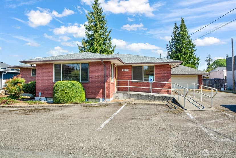 Property photo for 8021 State Avenue, Marysville photo 2
