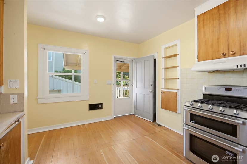 Property photo for 2211 NW 64th Street, Seattle photo 17