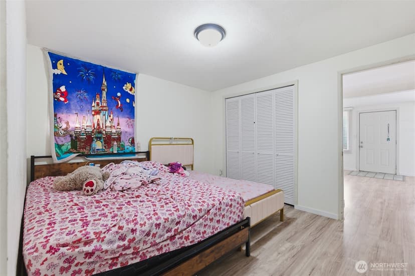 Property photo for 6323 100th Street SW, Lakewood photo 19