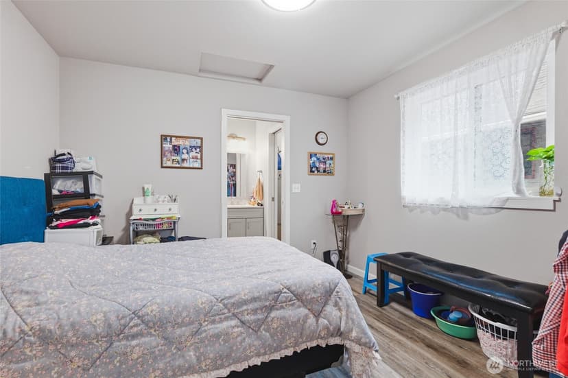 Property photo for 6323 100th Street SW, Lakewood photo 20