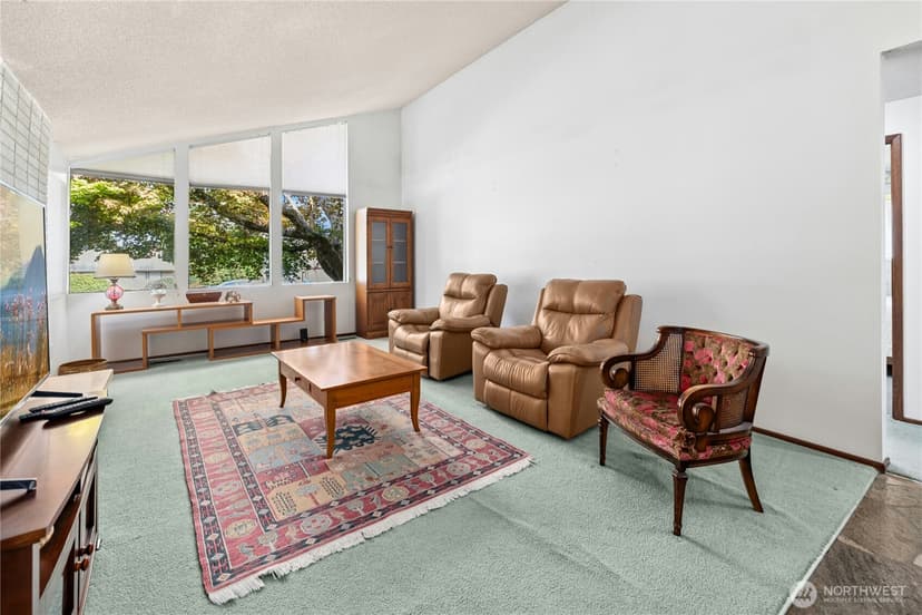 Property photo for 8826 Cascadia Avenue, Everett photo 7