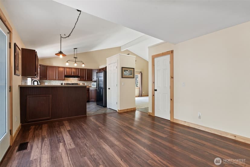Property photo for 14205 77th Avenue E, Puyallup photo 10