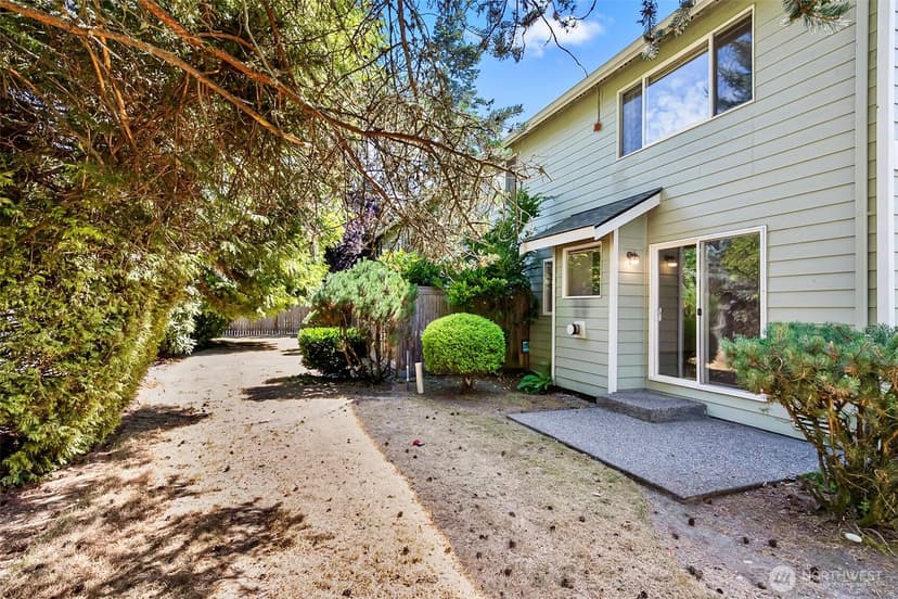 Property photo for 625 101st Place SE #A, Everett photo 25