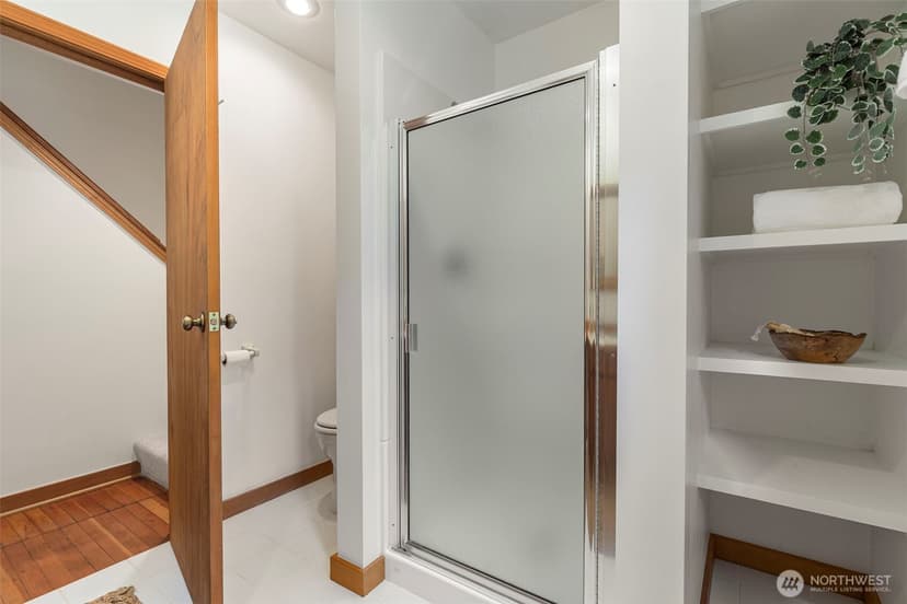 Property photo for 5470 Taylor Avenue NE, Bainbridge Island photo 25