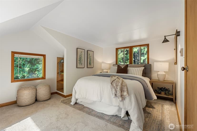 Property photo for 5470 Taylor Avenue NE, Bainbridge Island photo 18