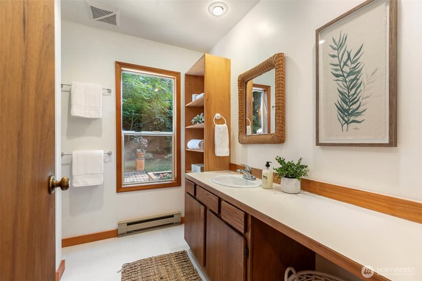 Property photo for 5470 Taylor Avenue NE, Bainbridge Island photo 24