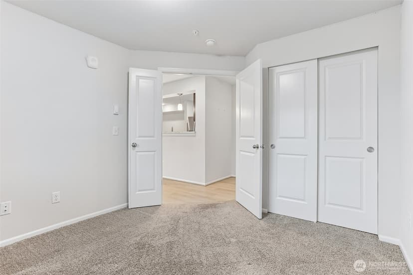 Property photo for 921 Westridge Way NE #304, Issaquah photo 20