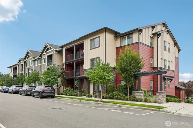 Property photo for 921 Westridge Way NE #304, Issaquah