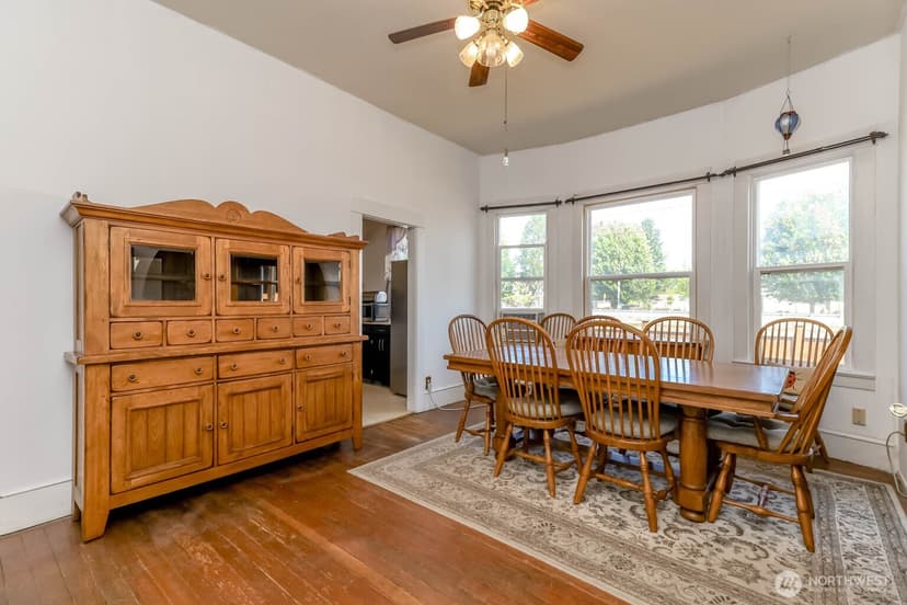 Property photo for 503 5th Avenue S, Kent photo 11
