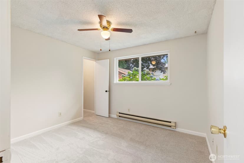 Property photo for 2920 Aegean Boulevard, Bremerton photo 26