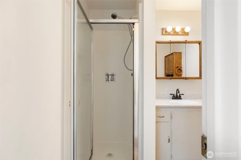 Property photo for 2920 Aegean Boulevard, Bremerton photo 22