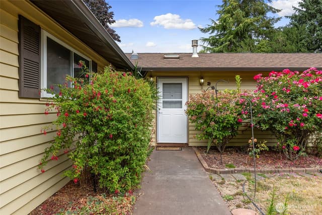 Property photo for 2920 Aegean Boulevard, Bremerton photo 4