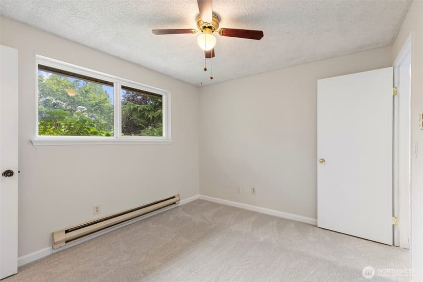 Property photo for 2920 Aegean Boulevard, Bremerton photo 27