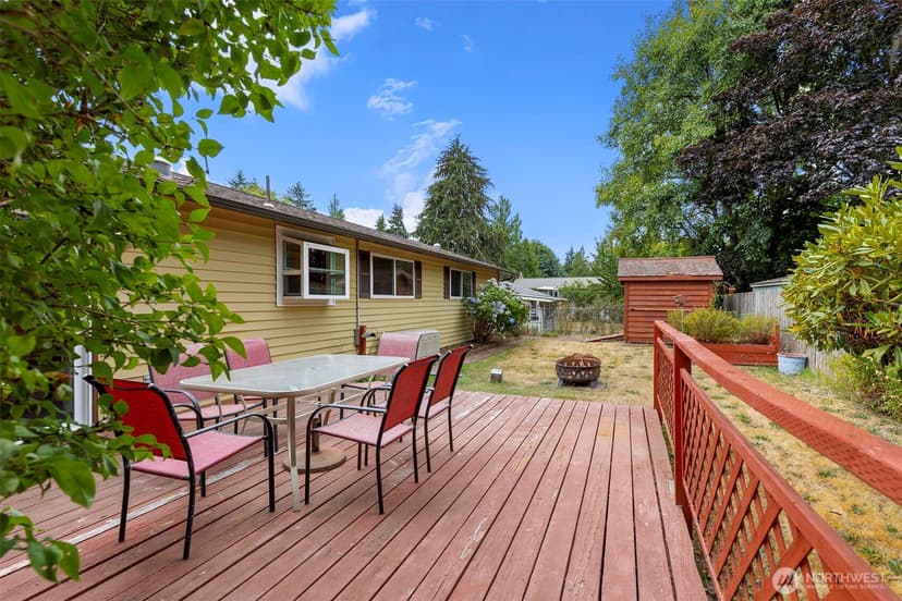 Property photo for 2920 Aegean Boulevard, Bremerton photo 32