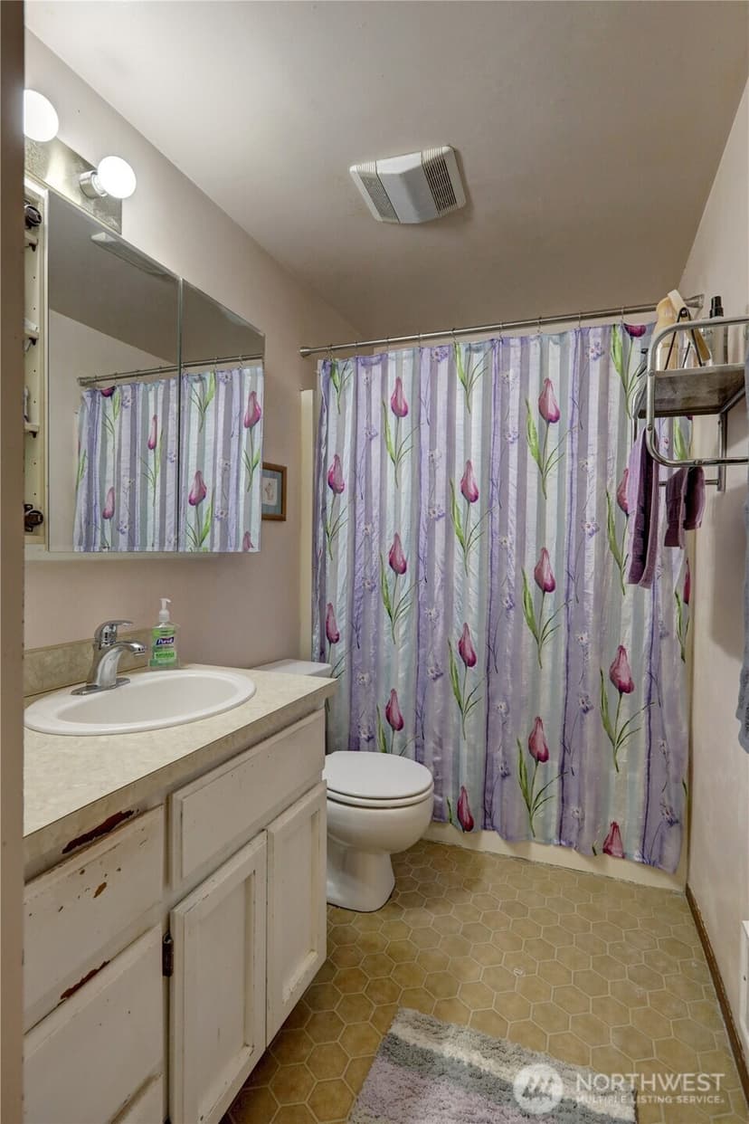 Property photo for 4205 Regency Place, Carnation photo 9