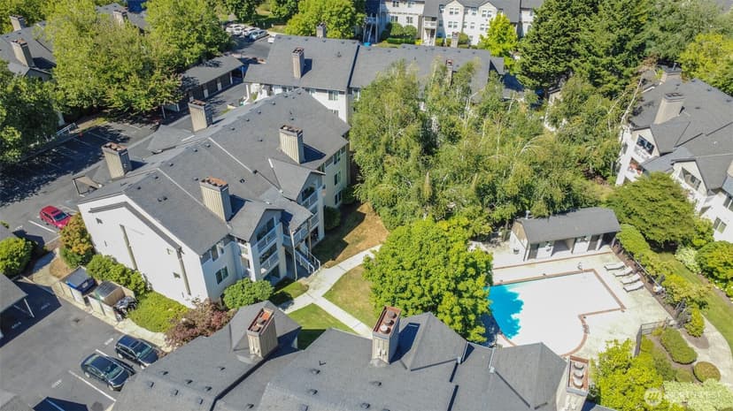 Property photo for 12423 Harbour Pointe Boulevard #V202, Mukilteo photo 16