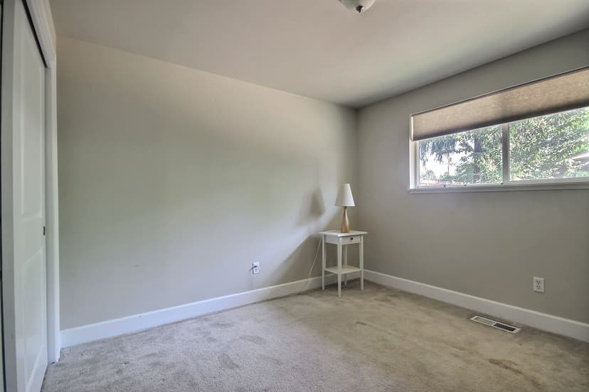 Property photo for 2301 NE 10th Street, Renton photo 12