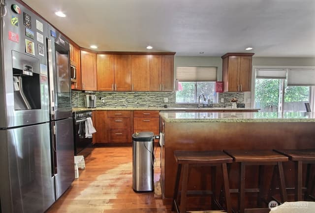 Property photo for 2301 NE 10th Street, Renton photo 5