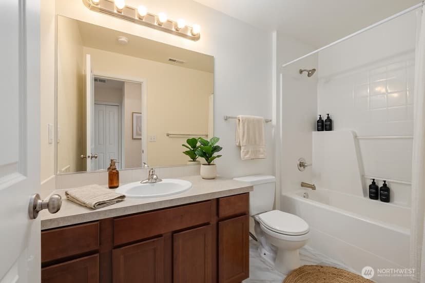 Property photo for 11011 180th Avenue Ct E, Bonney Lake photo 17