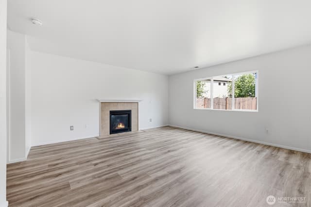 Property photo for 11011 180th Avenue Ct E, Bonney Lake photo 5