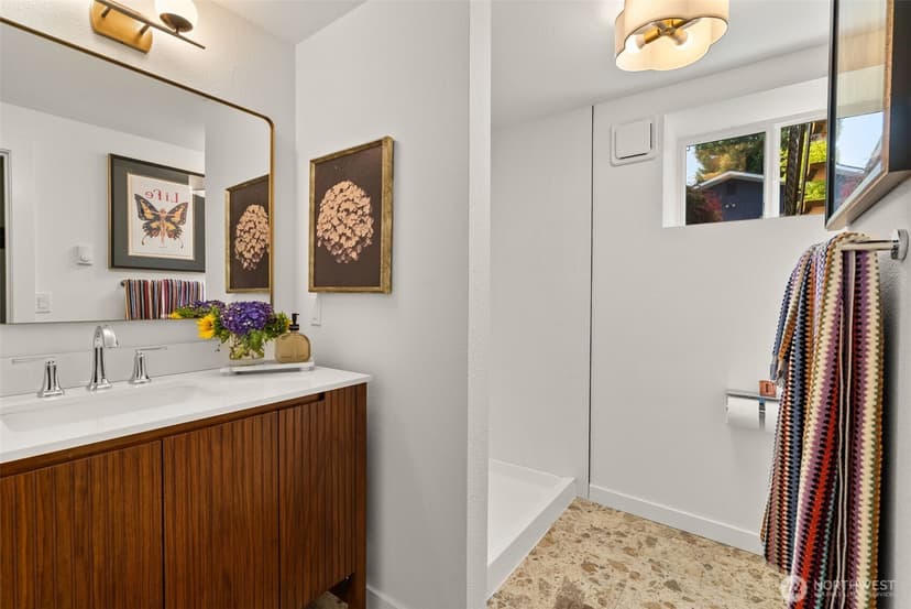 Property photo for 8501 42nd Street W, University Place photo 32