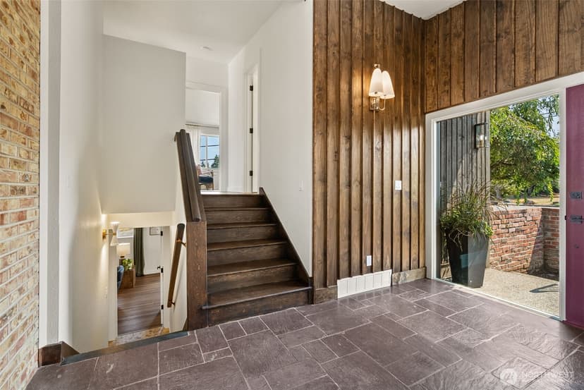 Property photo for 8501 42nd Street W, University Place photo 14