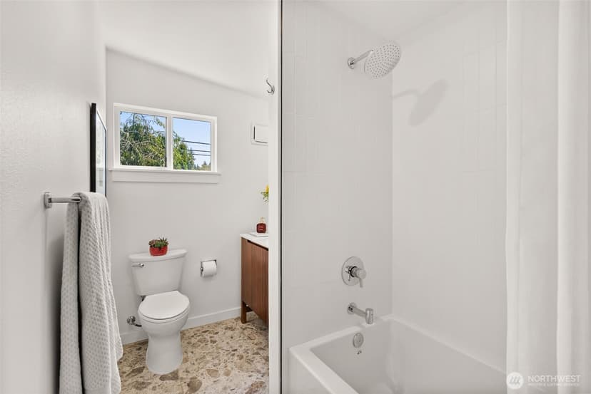 Property photo for 8501 42nd Street W, University Place photo 21