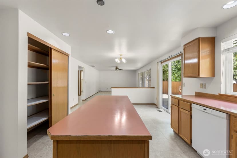 Property photo for 7206 93rd Avenue Ct, Lakewood photo 11