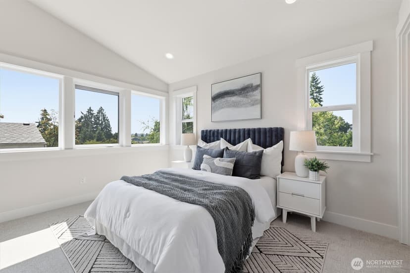 Property photo for 8815 Densmore Avenue N #B, Seattle photo 15