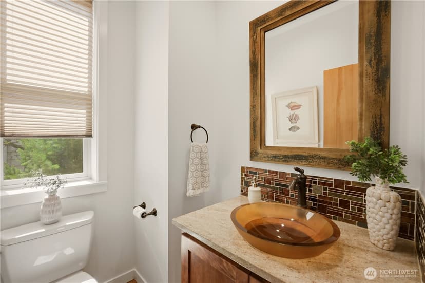 Property photo for 7630 129th Avenue SE, Newcastle photo 10
