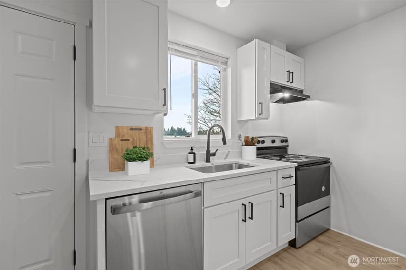 Property photo for 4032 B S Puget Sound Avenue #2, Tacoma photo 6